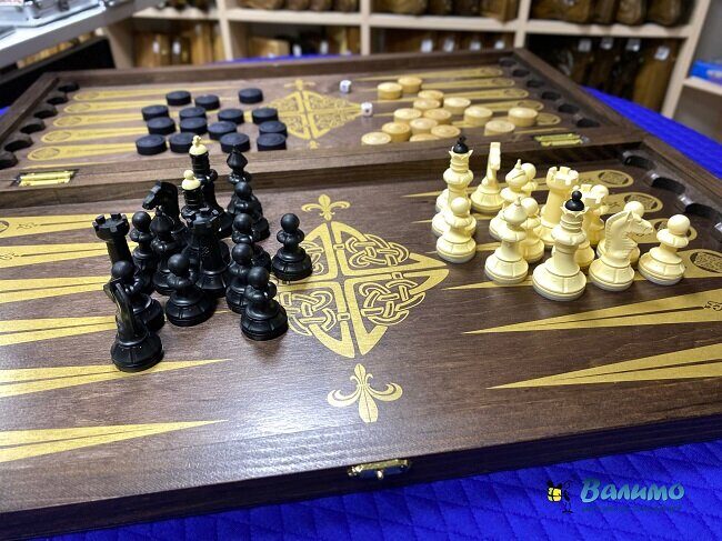 комплект игр 3 в 1 гравюра шашки нарды шахматы