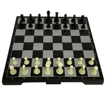 Шахматы походные магнитные черно-белые, 19х9.5 см