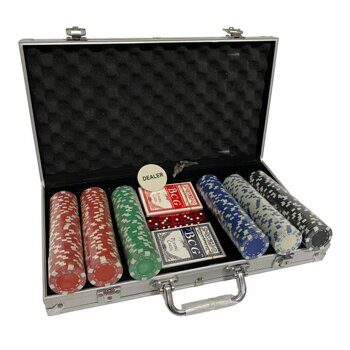 Набор для покера номер два на 300 фишек без номинала в кейсе
